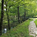 Val De Auberge de jeunesse Samos