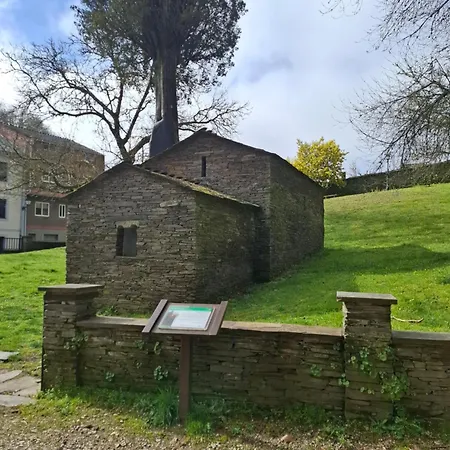 Albergue Val De Samos