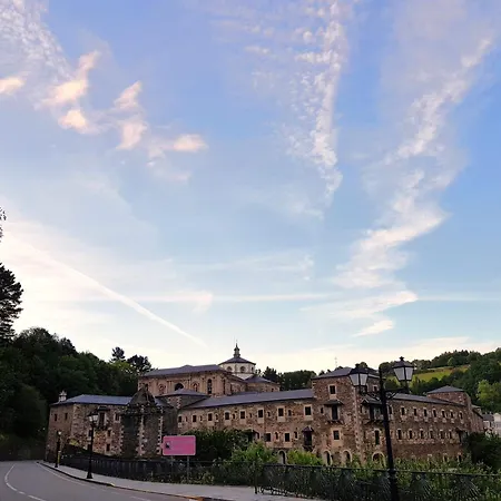 Albergue Val De *