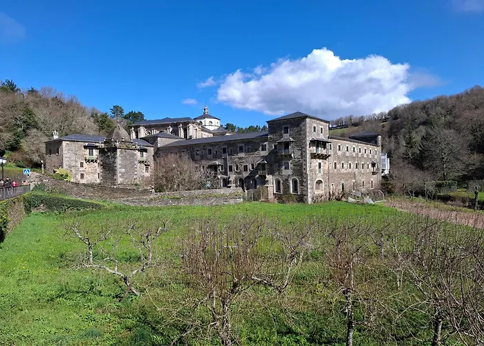 Val De Hostel